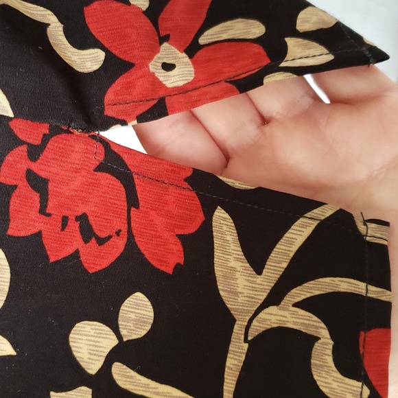 Floral Button Down Floral Shaket Vintage Floral Short Red Flowers (B) - Picture 5 of 9